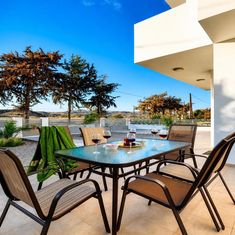 Balcony/Terrace, Dining area