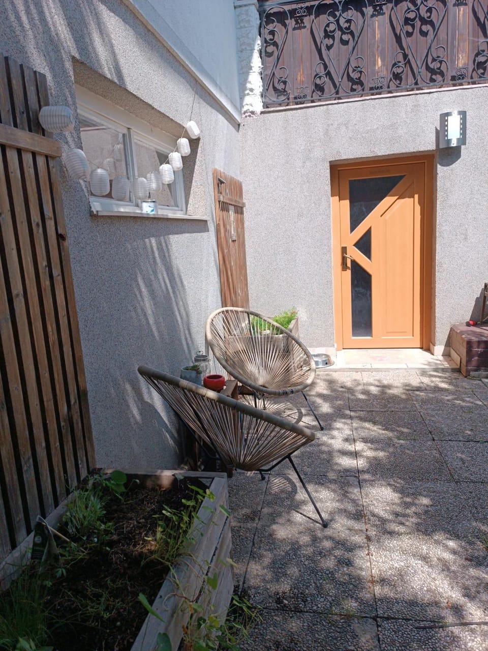 Property building, Balcony/Terrace