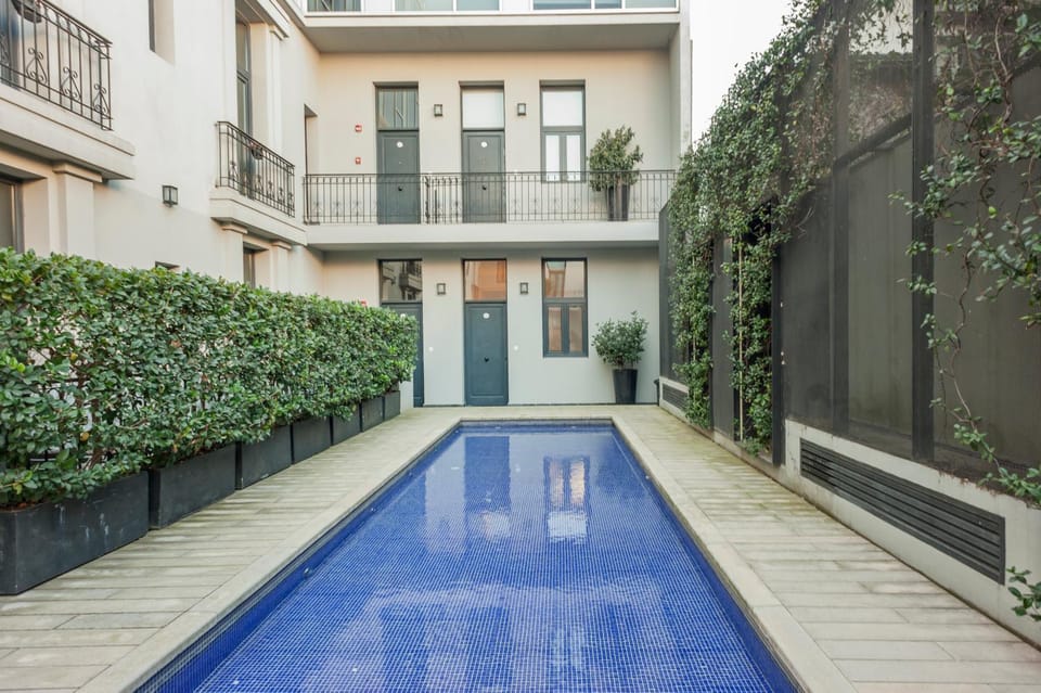 Solarium, Swimming pool