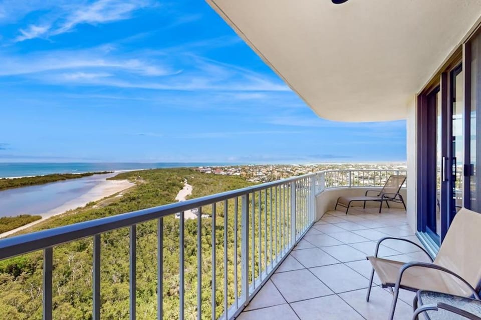 South Seas Shellabration House in Marco Island