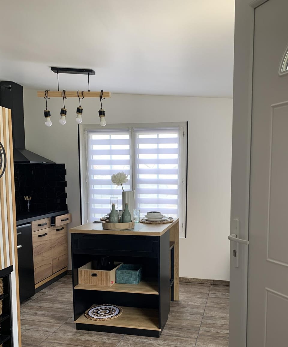 TV and multimedia, Kitchen or kitchenette