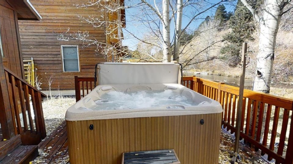 Day, Natural landscape, Hot Tub, Balcony/Terrace