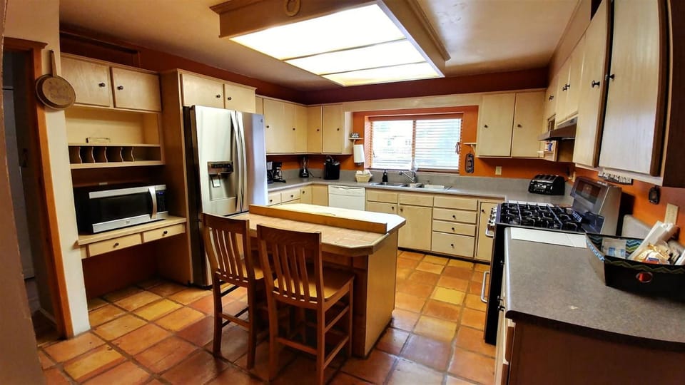Kitchen or kitchenette, microwave, oven, stove, kitchen