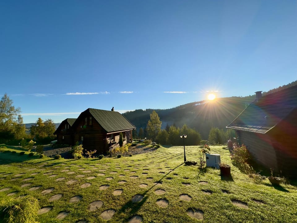 Spring, Day, Natural landscape, Mountain view, Sunrise