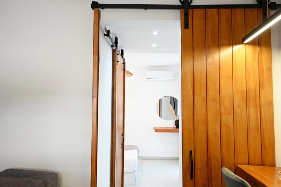 Beachfront cycladic suite Irene Apartments boutique hotel Apartment hotel in Kea-Kythnos