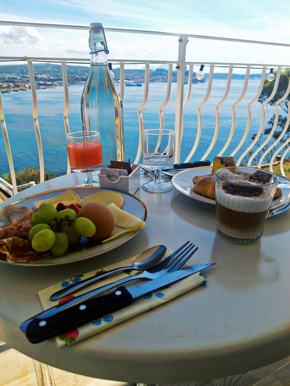 Day, Natural landscape, View (from property/room), Balcony/Terrace, Sea view, Breakfast, Drinks