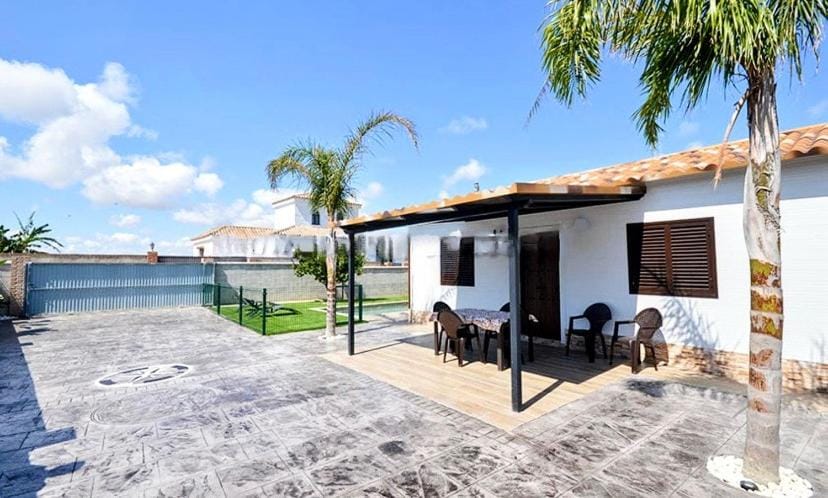 Patio, Day, Natural landscape, View (from property/room)
