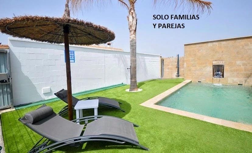 Day, Pool view, Swimming pool, sunbed