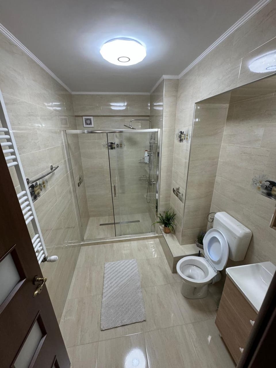 Shower, Toilet, Bathroom