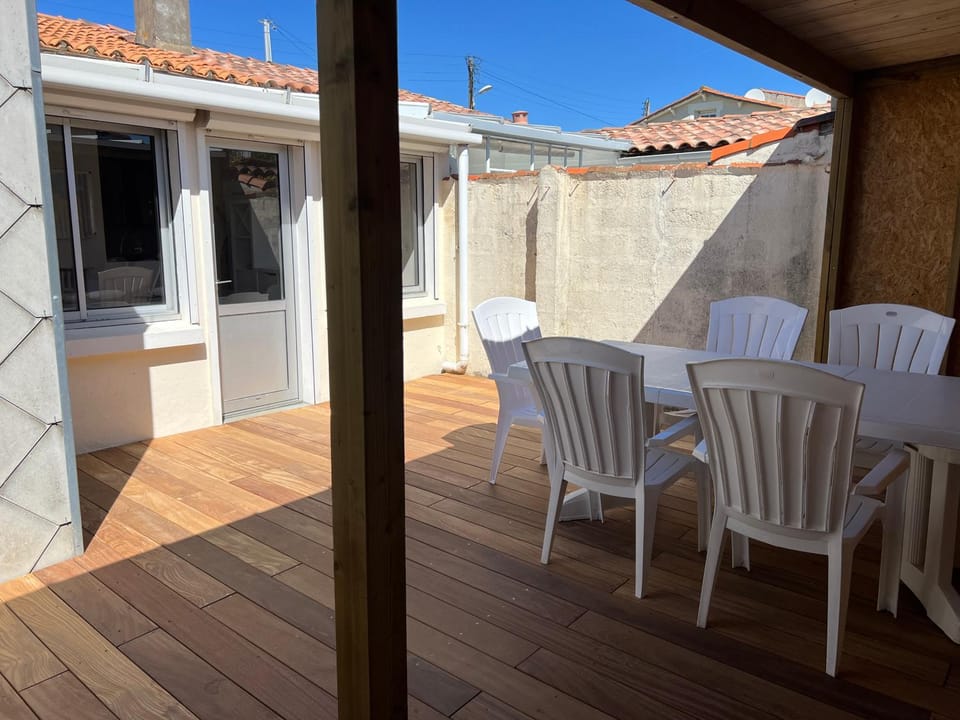 Balcony/Terrace, Dining area