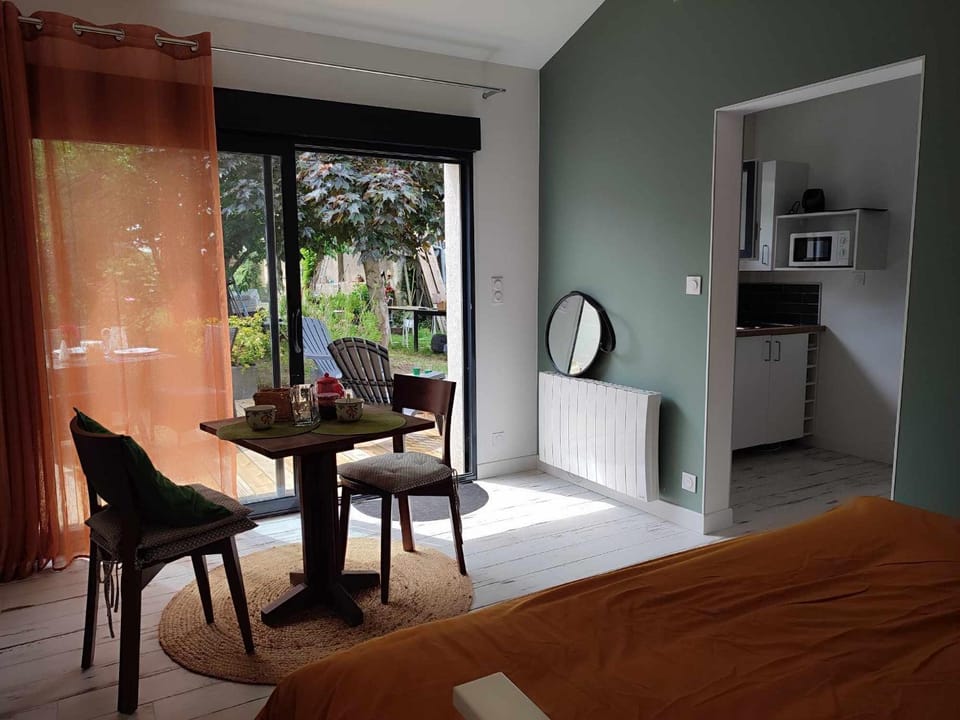 Living room, Seating area, Bedroom