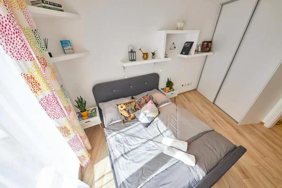 Bed, Photo of the whole room, Bedroom, wardrobe