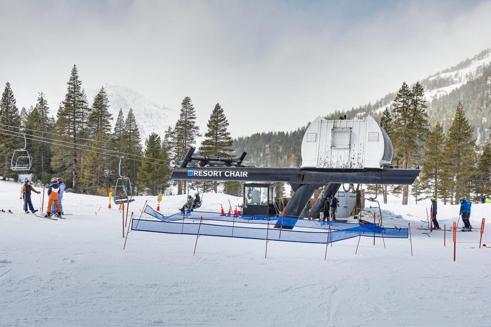 Olympic Valley Ski Base w/ On-Site Ice Skating! Apartment in Palisades Tahoe (Olympic Valley)