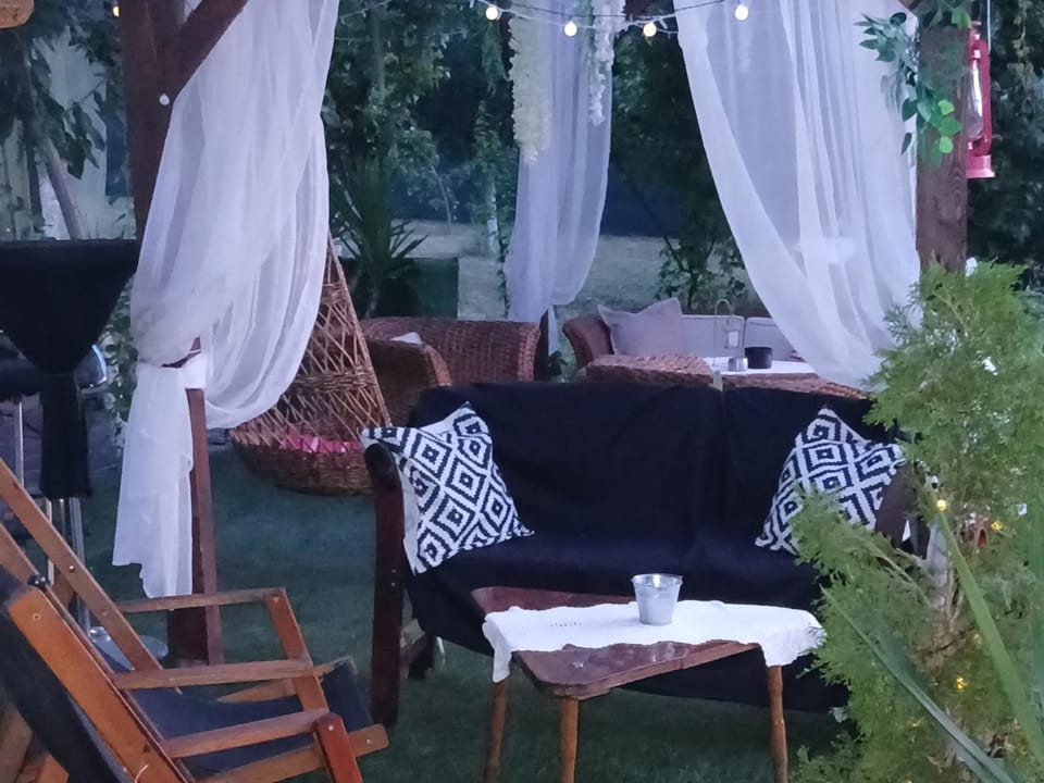 Smestaj sa bazenom Sunny Hill Apartment in Serbia