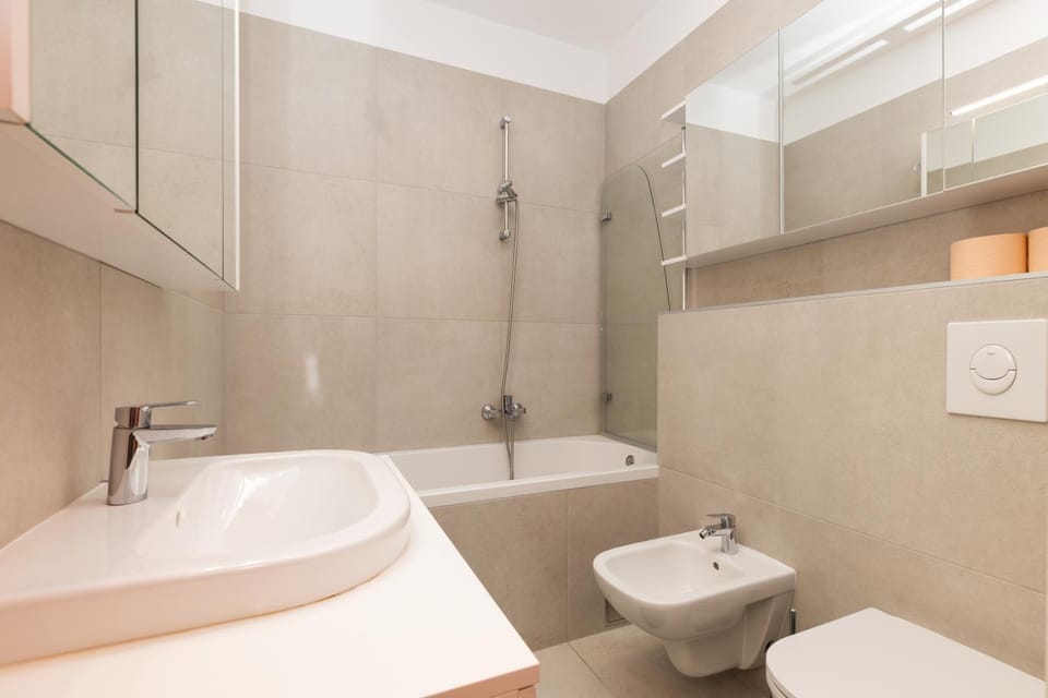 Shower, Bathroom, Bath, bidet