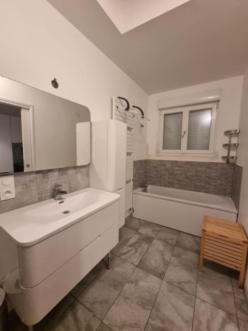 Maison tout confort à 3minutes de Dunkerque Apartment in Dunkirk