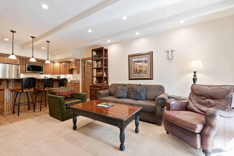 Lodge at Lionshead 150 Apartment in Vail