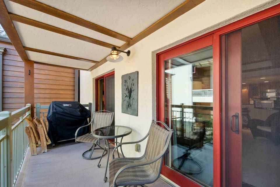 Lodge at Lionshead 160B Apartment in Vail