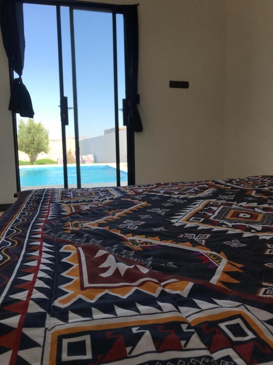 Bed, Swimming pool