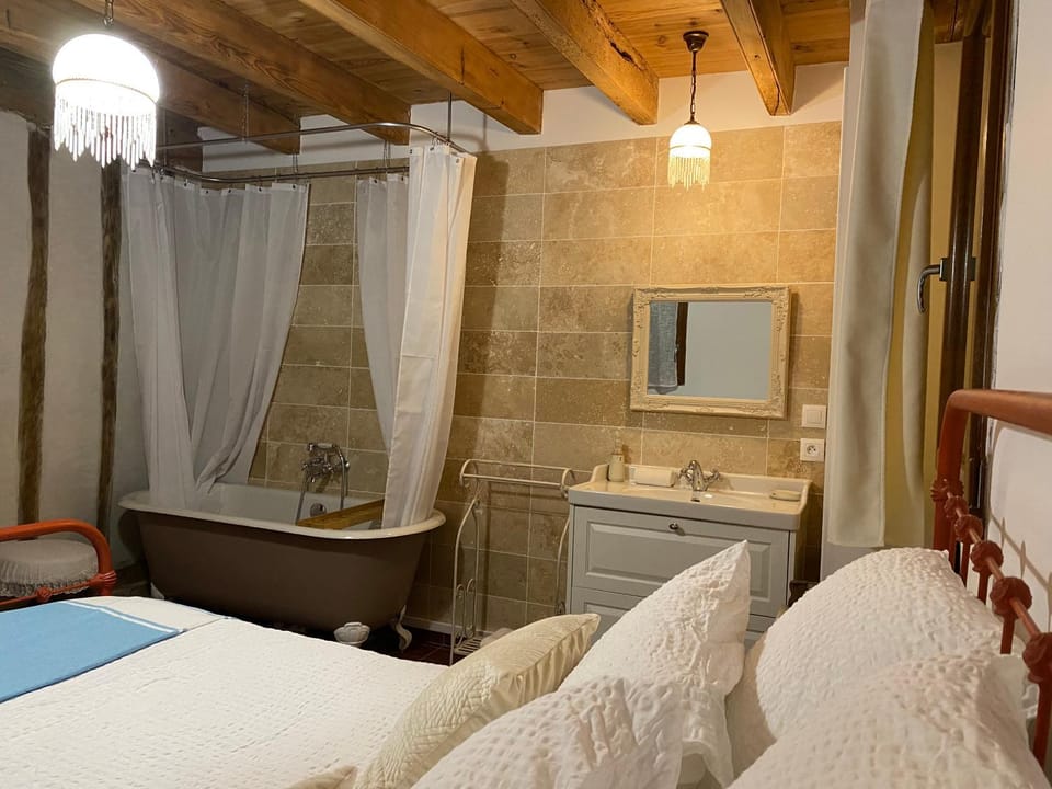 Bedroom, Bath