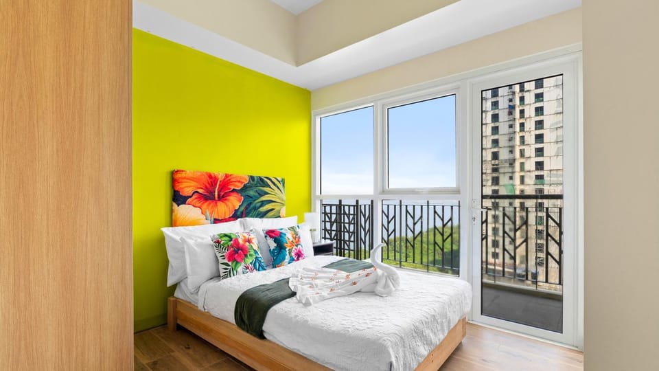 Balcony/Terrace, Photo of the whole room, Bedroom, Sea view, wardrobe