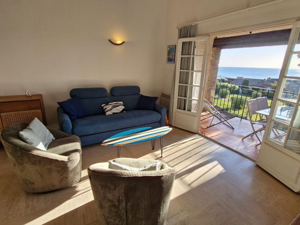 Appartement avec mezzanine et piscine, animaux acceptés, parking privé à Sainte-Maxime - FR-1-780-81 Apartment in Sainte-Maxime