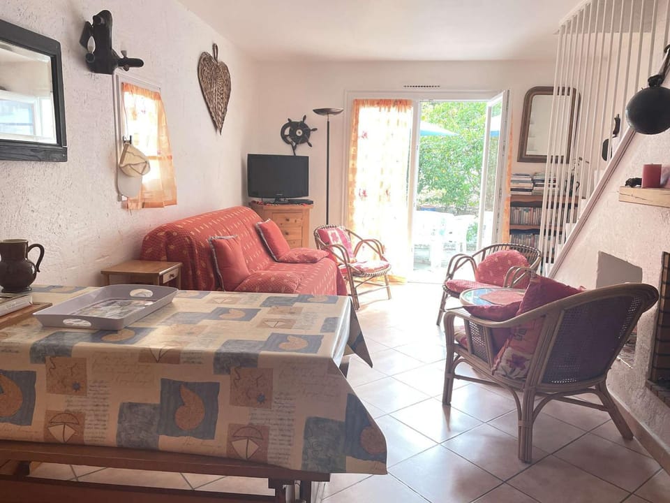 Maison cosy avec jardin clos, proche plage, court de tennis, barbecue, animaux admis - FR-1-224B-232 House in Pays de la Loire