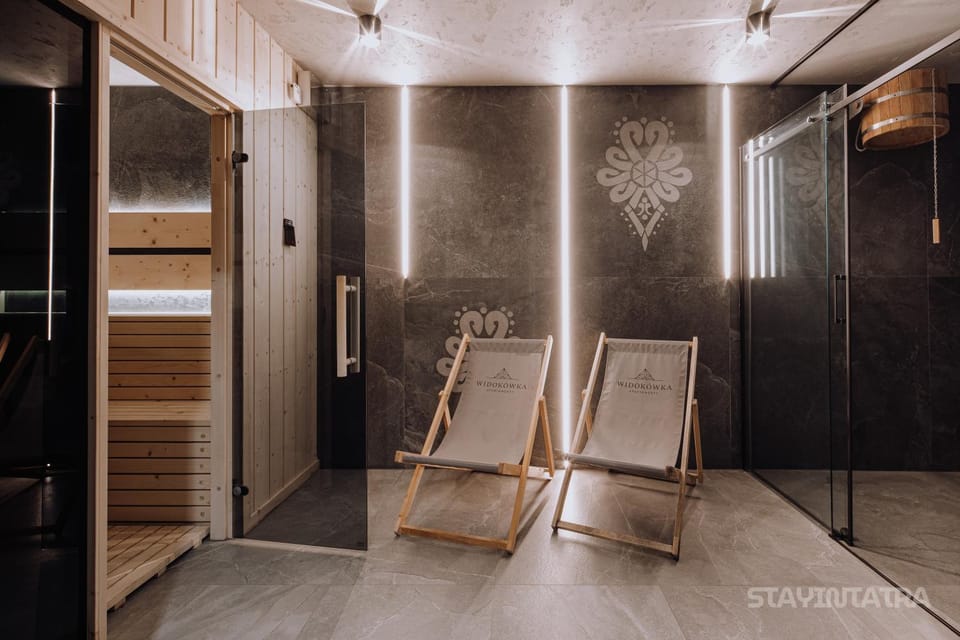 Property building, sunbed