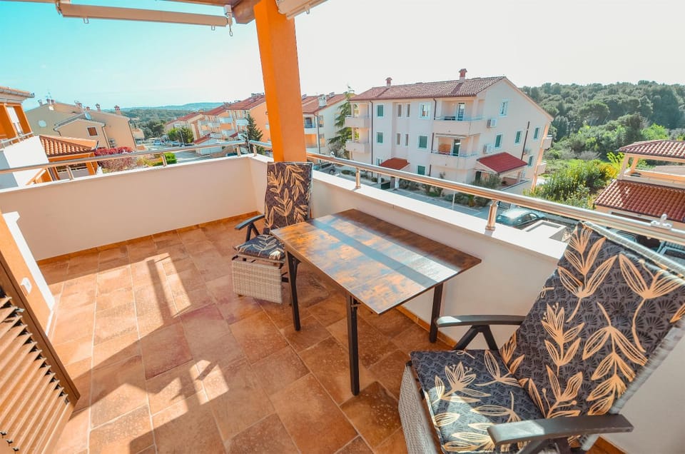 Day, View (from property/room), Balcony/Terrace, Balcony/Terrace, Seating area