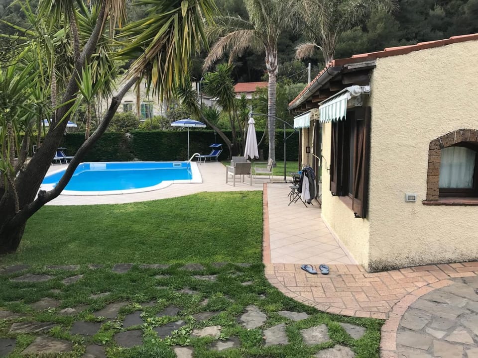 Garden, Pets, Pets, Pets, Swimming pool, pet friendly, pet friendly