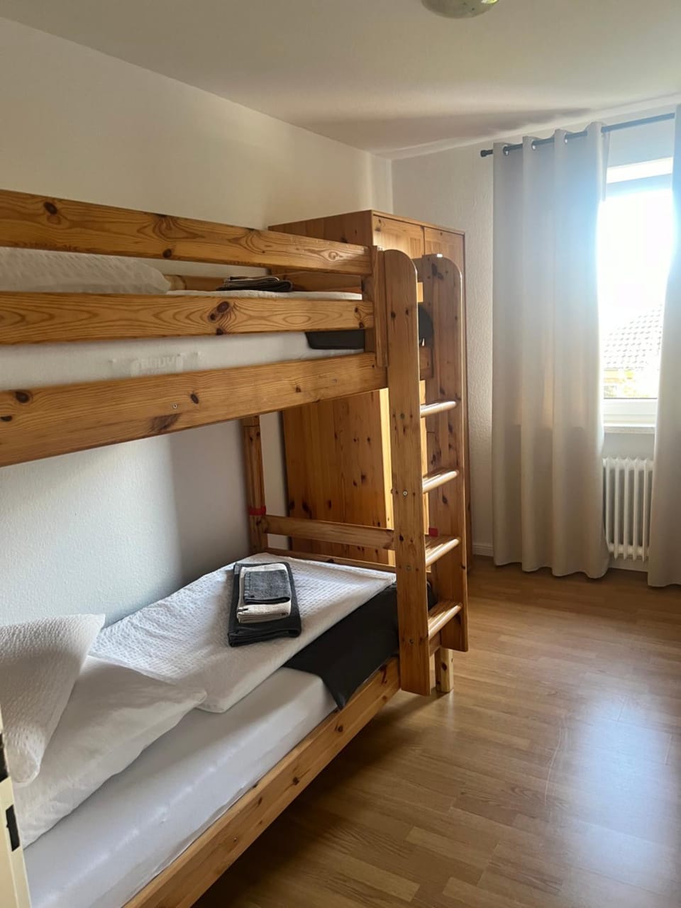 Bed, Bedroom, bunk bed