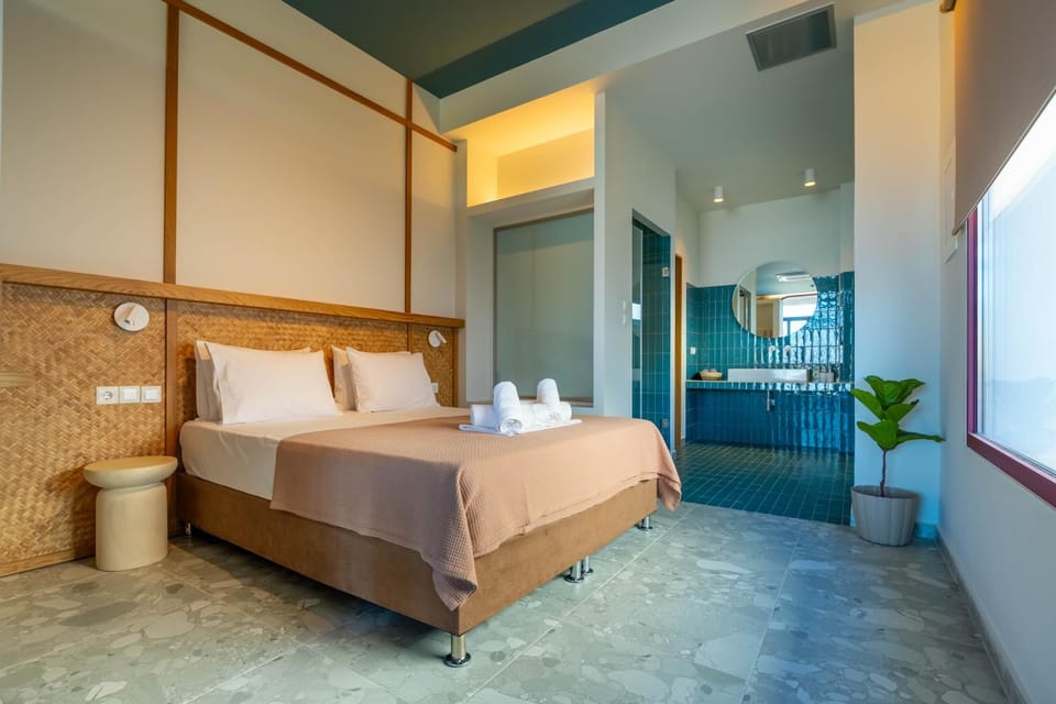 Bed, Bathroom, Bedroom, towels, towels