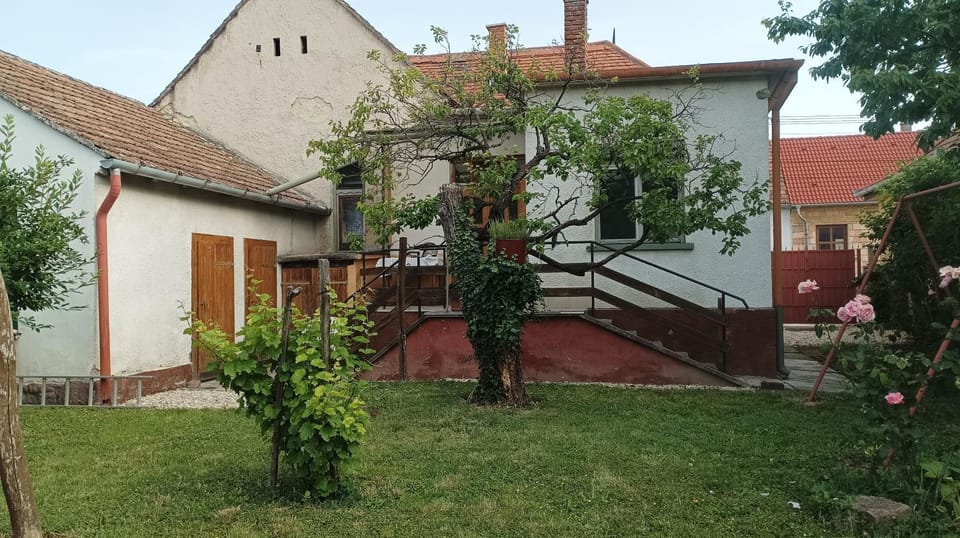 PRIMAVERA Keszthely House in Hungary