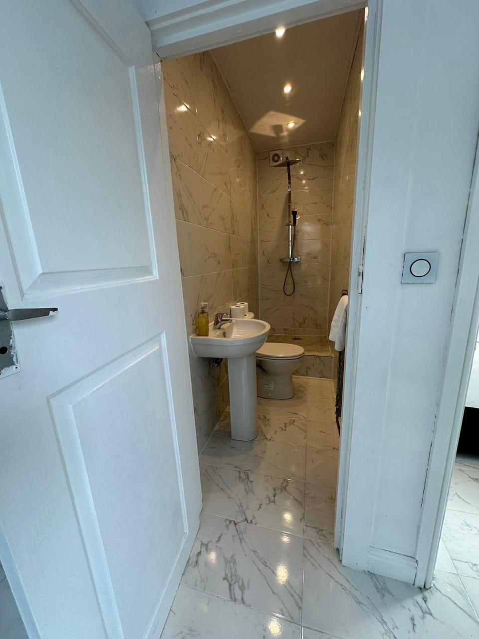 First floor one bedroom flat Bell Street Apartment in City of Westminster