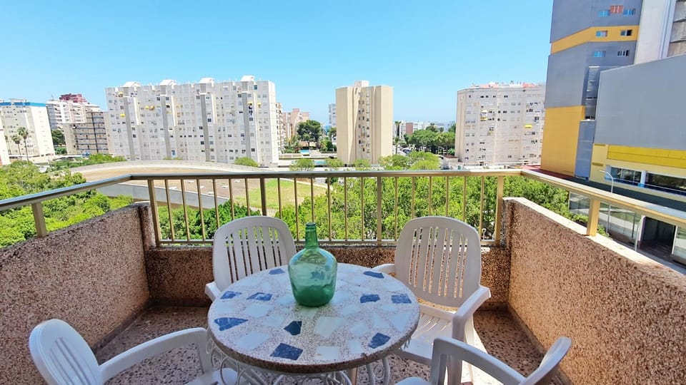 Balcony/Terrace, City view