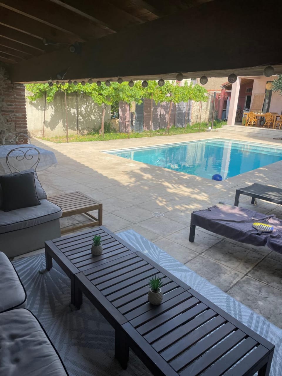 Living room, Pool view