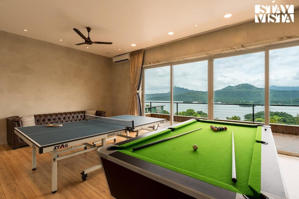 Billiard, Game Room, Table tennis, Table tennis
