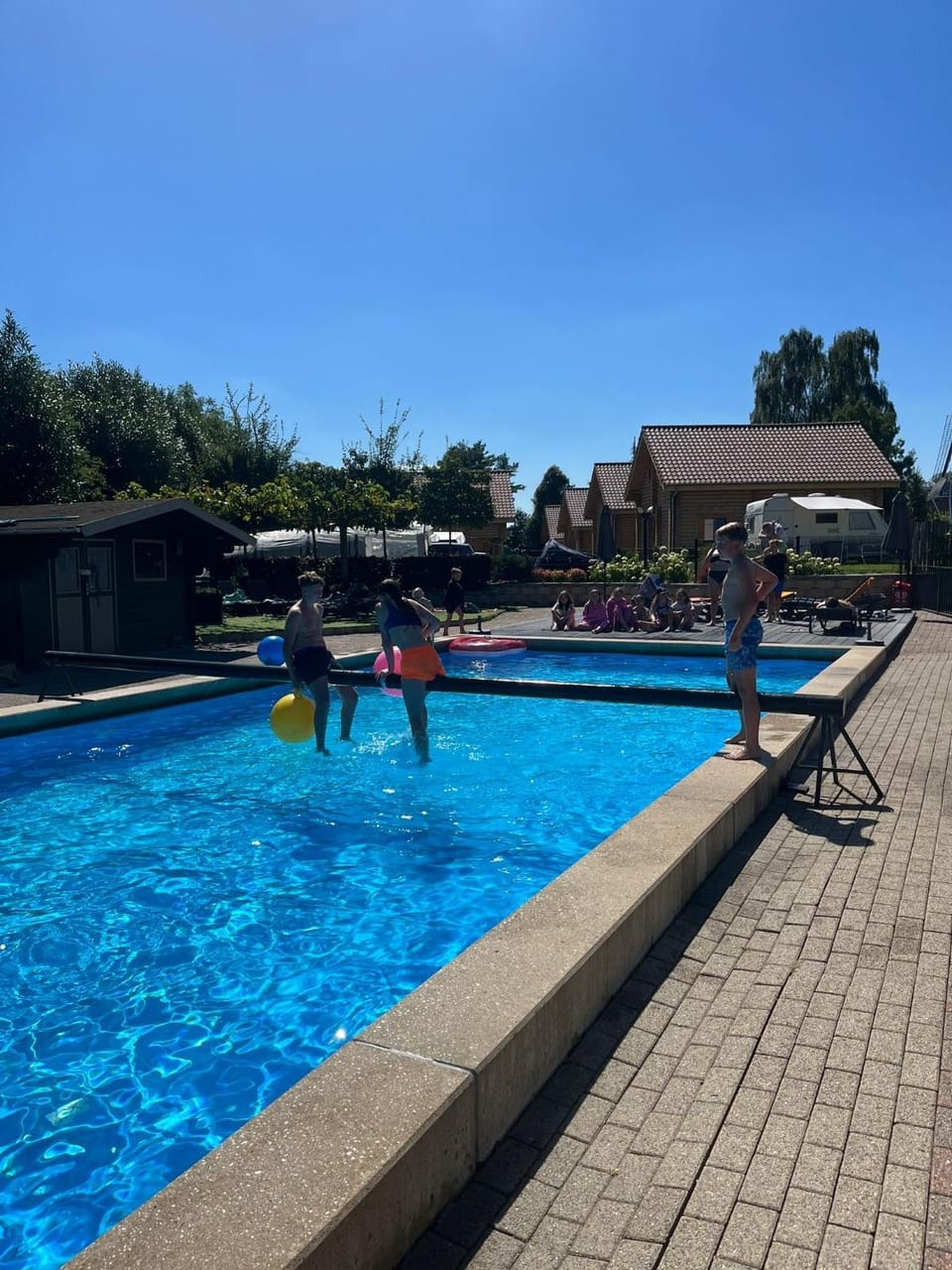 Nieuw!! Chalet De Luxe 4 persoons met airco Campground/ 
RV Resort in Limburg (province)