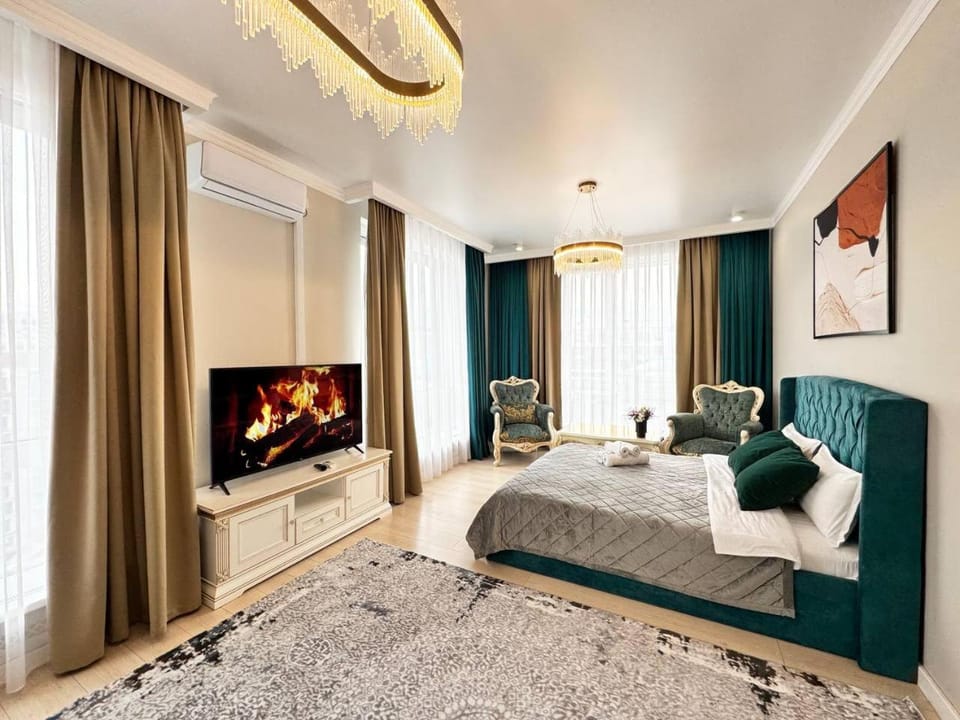 Bed, Seating area
