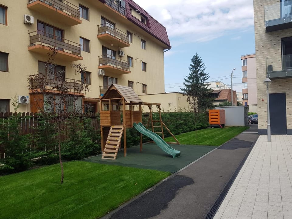New Transilvania White Apartment in Cluj-Napoca