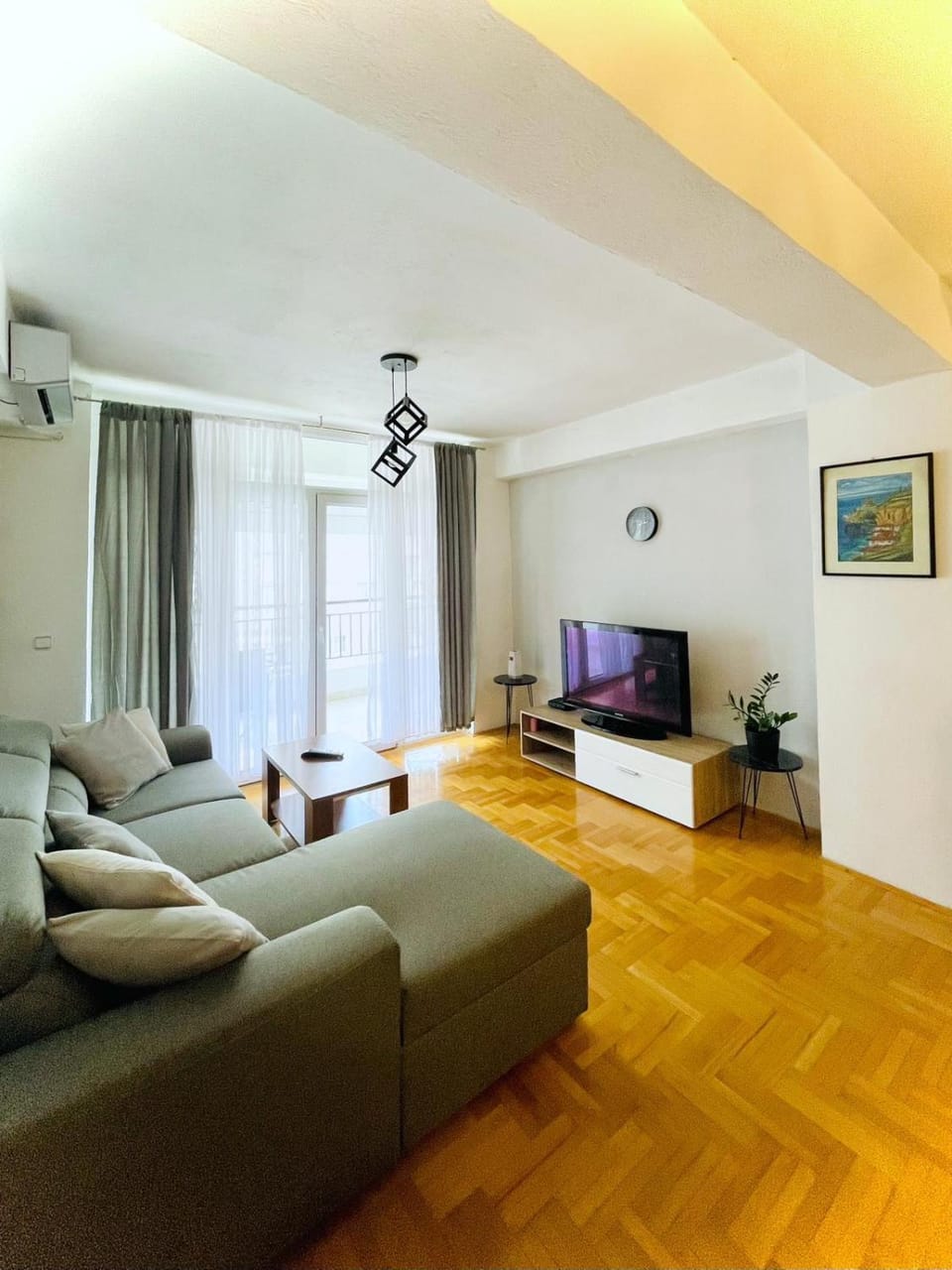 Communal lounge/ TV room, TV and multimedia, Living room, Seating area, Evening entertainment, fireplace