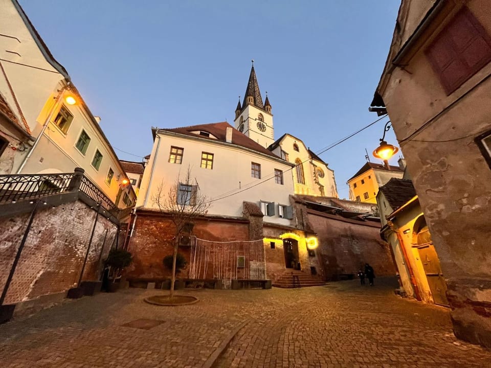 Ultracentral Medieval Apartment Apartment in Sibiu