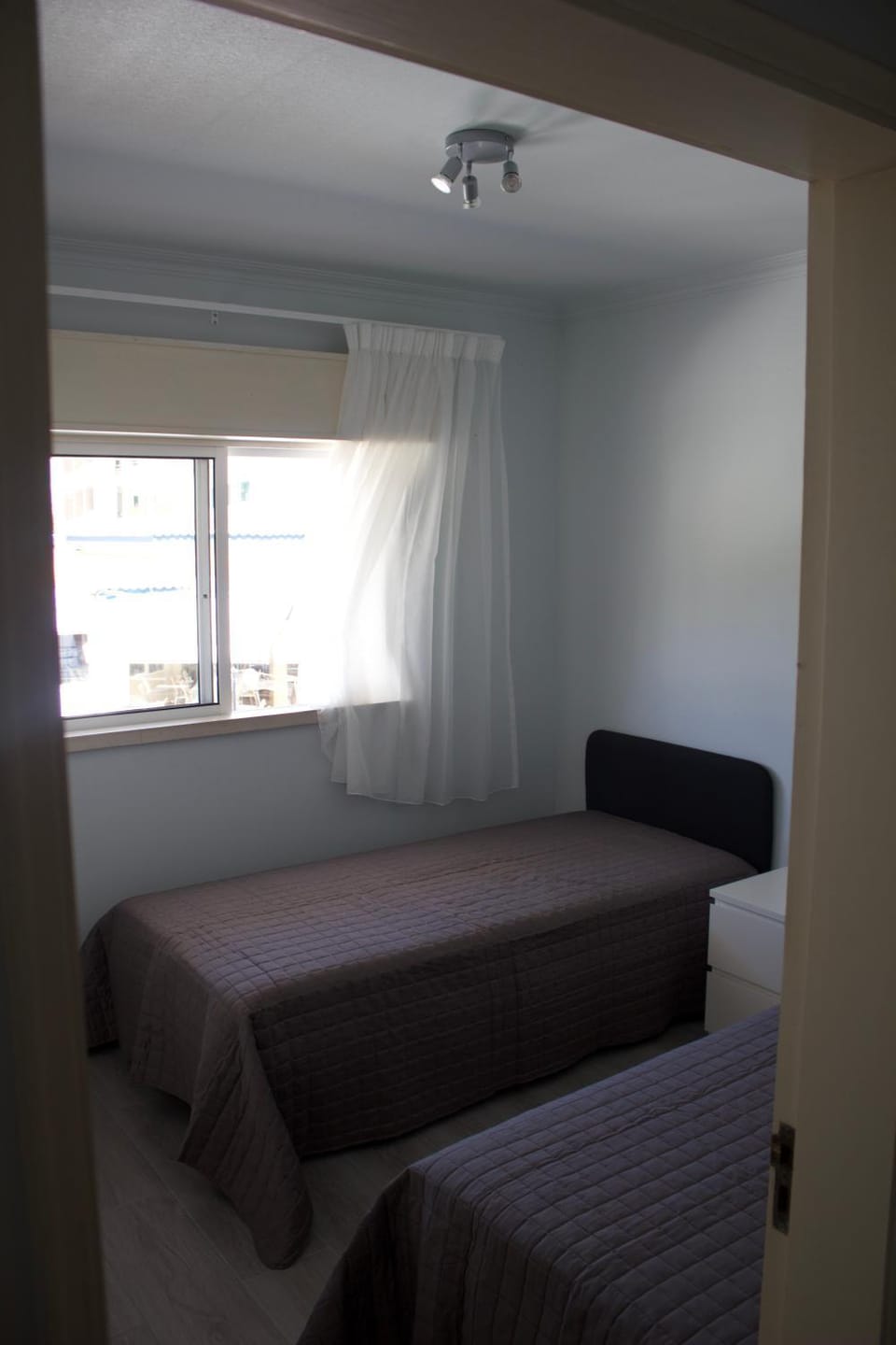 Bed, Bedroom, Street view