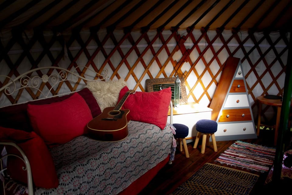 Bed, Living room, Seating area