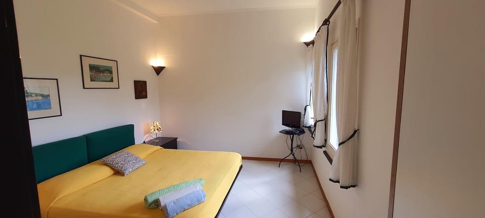 Private Parking, Terrace, Quite near the Sea Apartment in Rapallo
