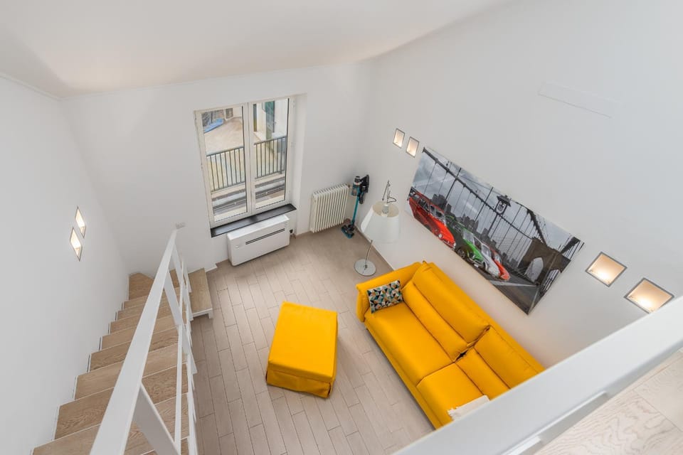 Suite Tra il Porto e il Centro, 150m dal Mare,Wifi Apartment in Savona