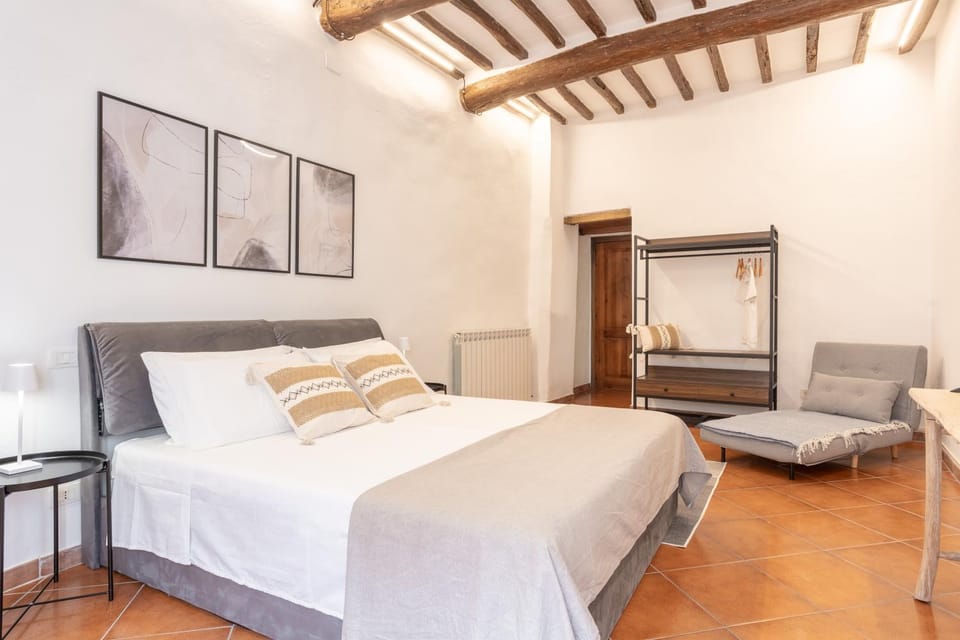 Bed, Photo of the whole room, Bedroom