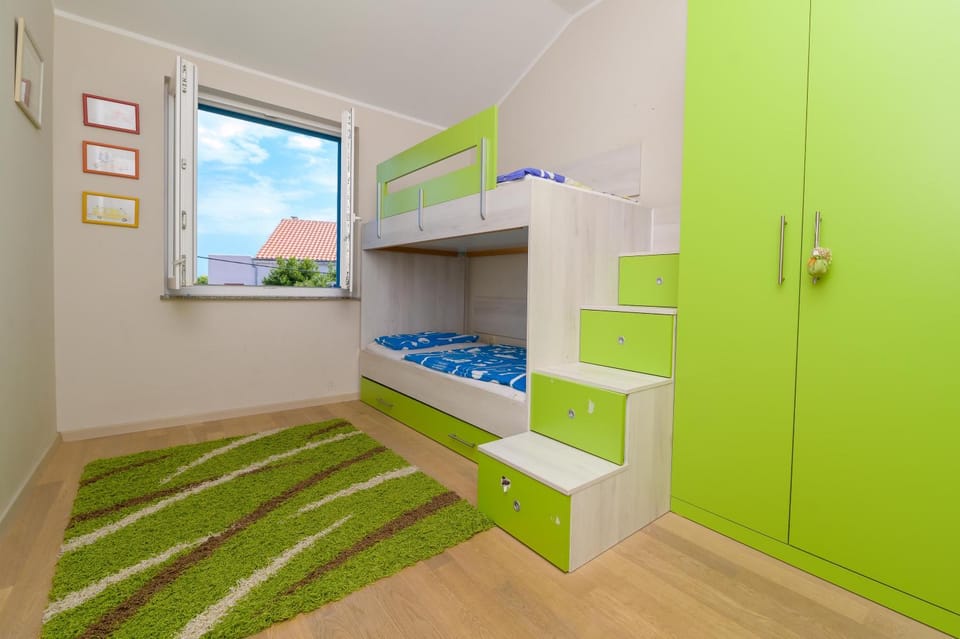 bunk bed, wardrobe
