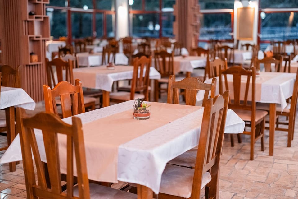 Restaurant/places to eat