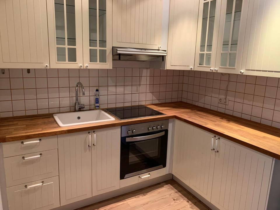 Kitchen or kitchenette, stove, kitchen